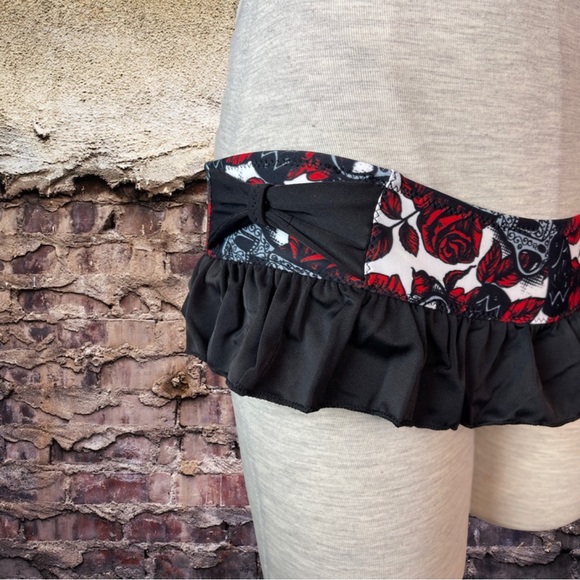 Too Fast Guns and Roses Tattoo Bikini Swimwear Swim - Picture 12 of 12